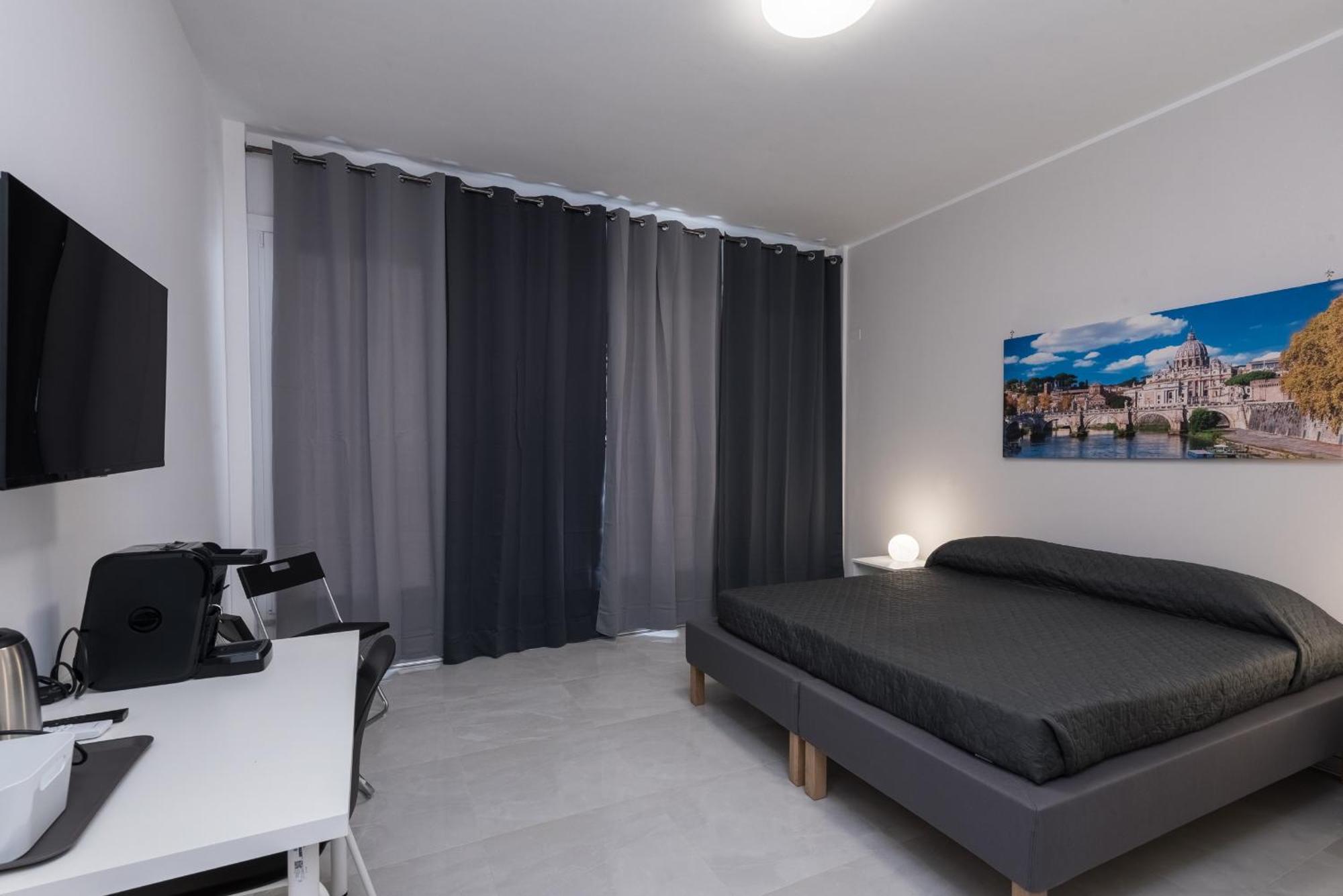 Travelershome Ciampino Airport Guesthouse 600M To Airport Exterior foto