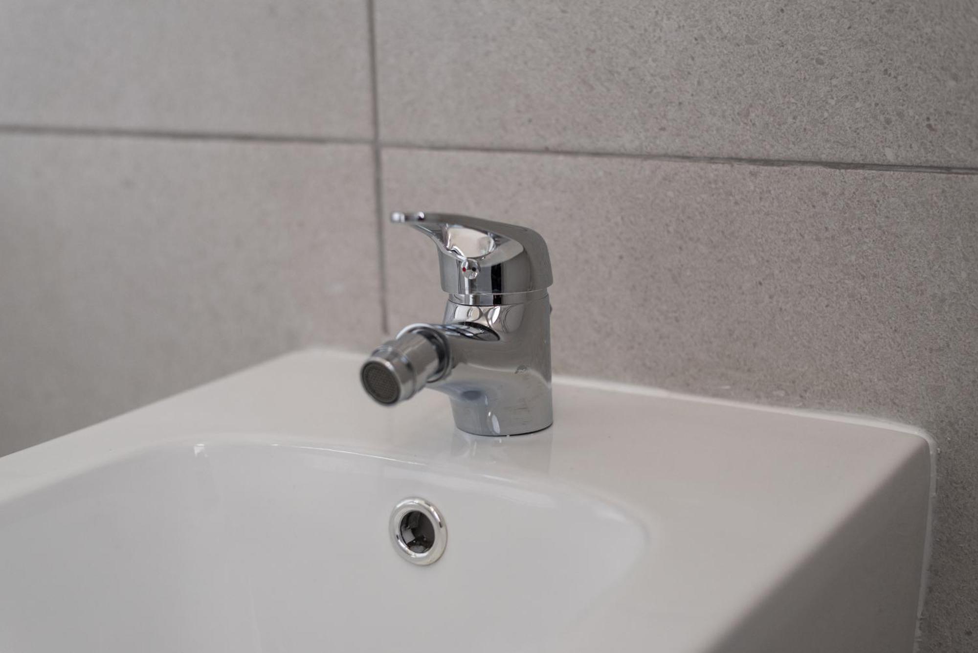 Travelershome Ciampino Airport Guesthouse 600M To Airport Exterior foto