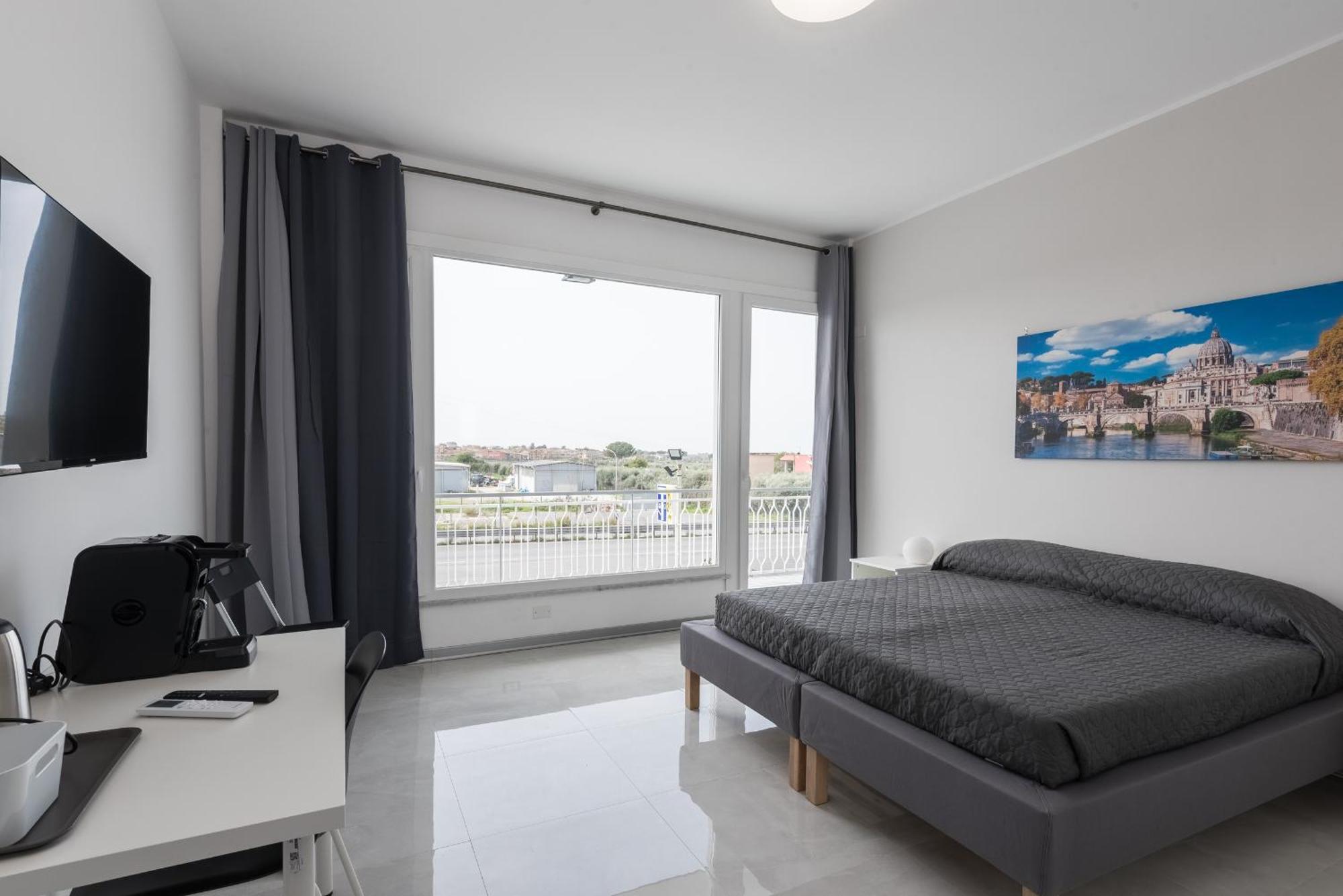 Travelershome Ciampino Airport Guesthouse 600M To Airport Exterior foto